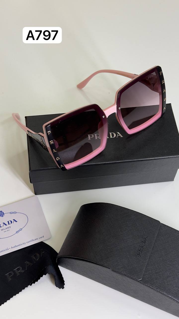 نظارة شمسية نسائية - PRADA