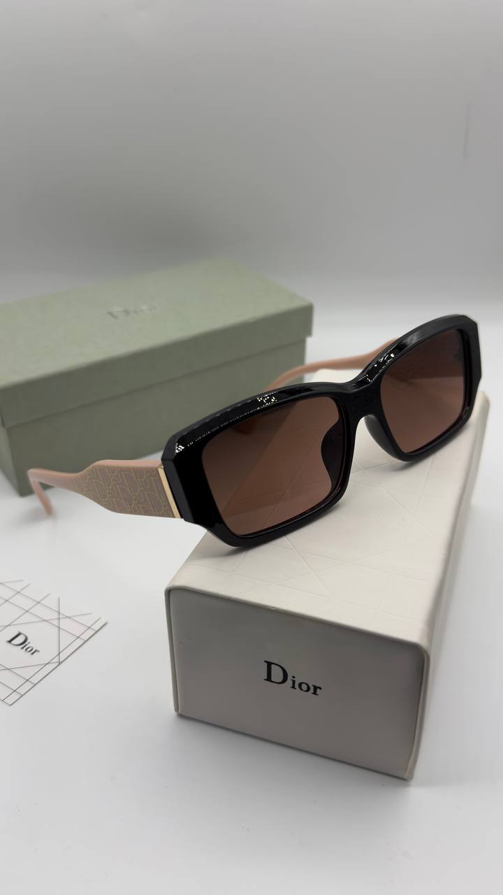 نظارة شمسية نسائية - DIOR