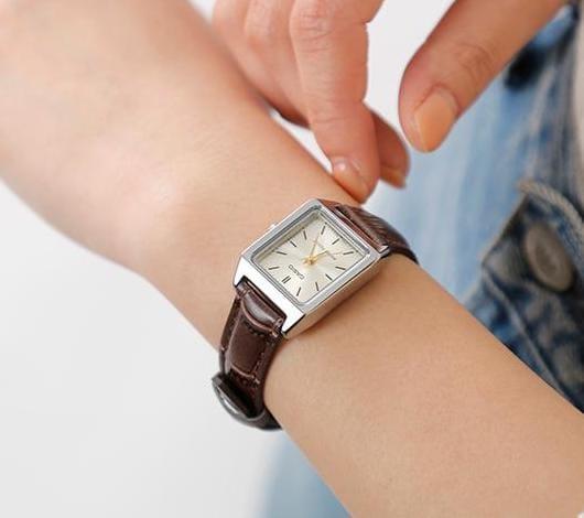 ساعة يد نسائية - CASIO ltpv007l-9e