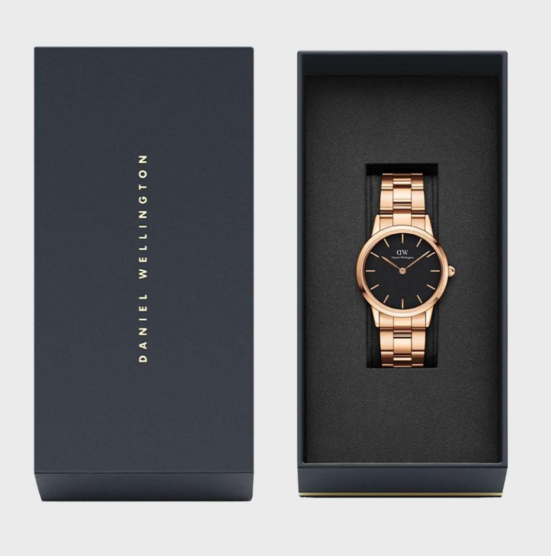 ساعة نسائية - DANIEL WELLINGTON