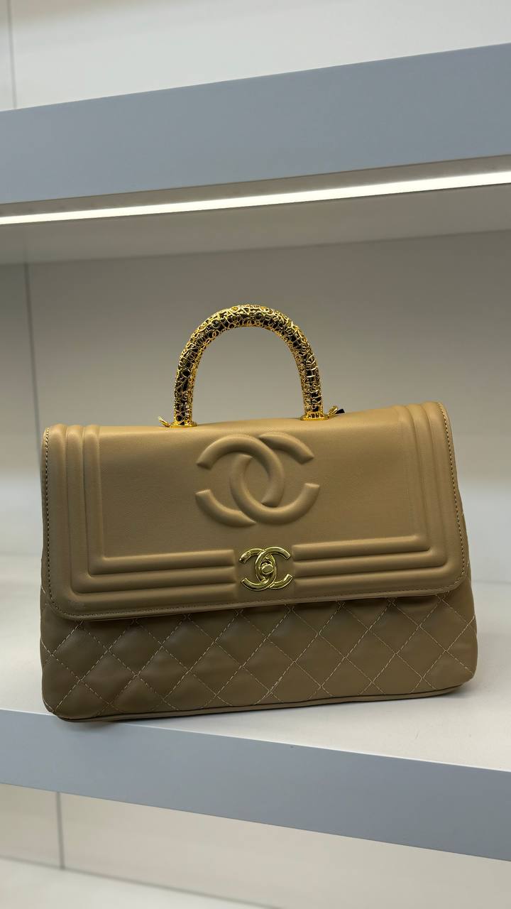 شنطة نسائية - CHANEL