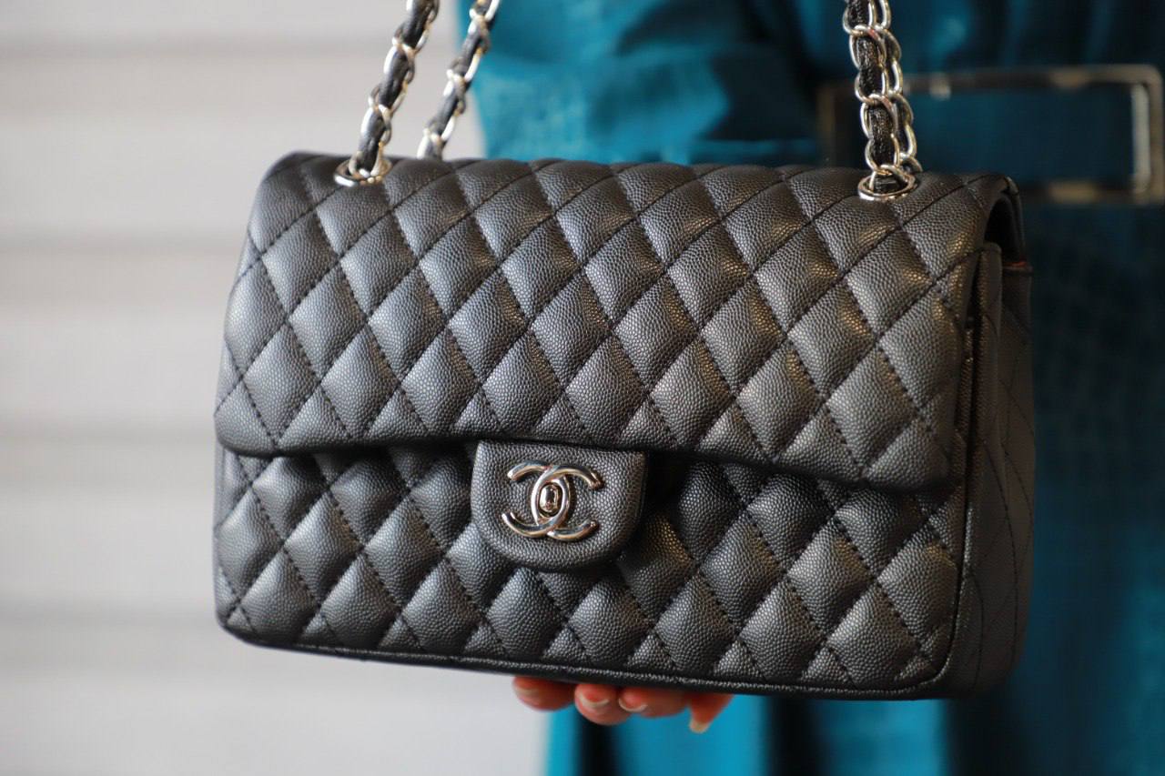 شنطة نسائية قاعدة 25سم - CHANEL