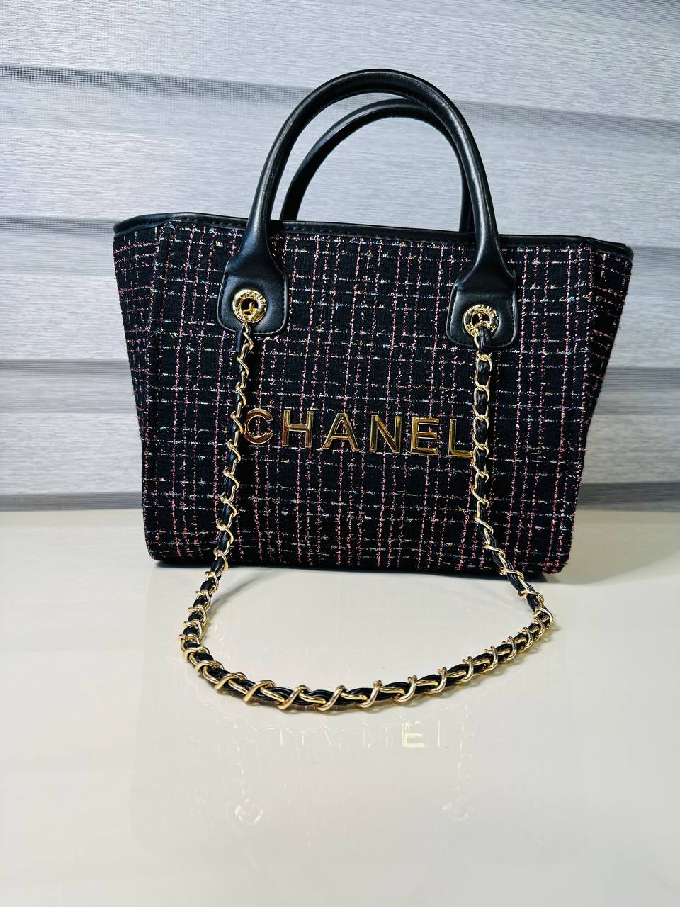 شنطة نسائية - CHANEL