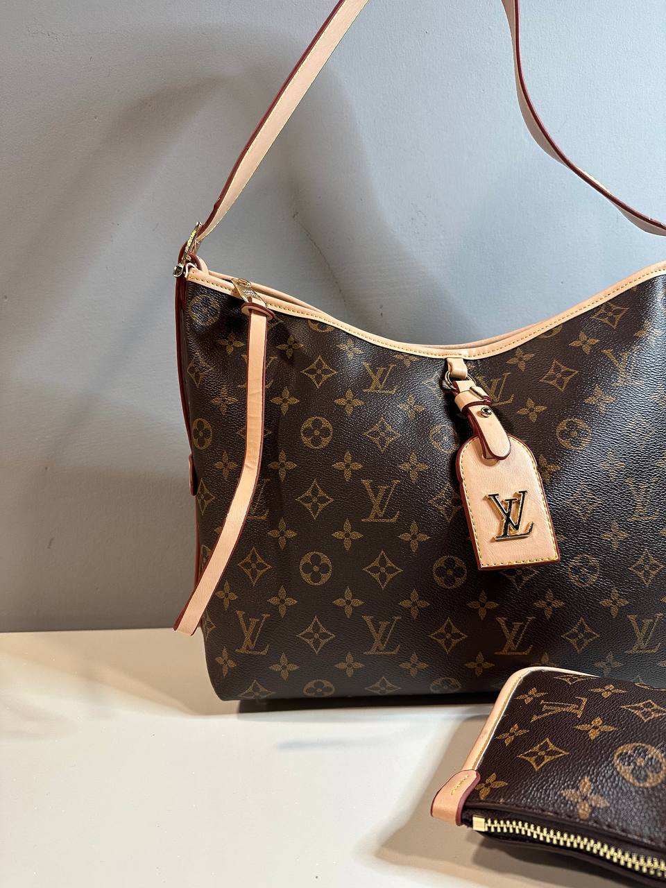 شنطة نسائية - LOUIS VUITTON