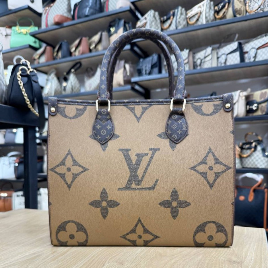 Women's base bag, 36 cm - LOUIS VUITTON 