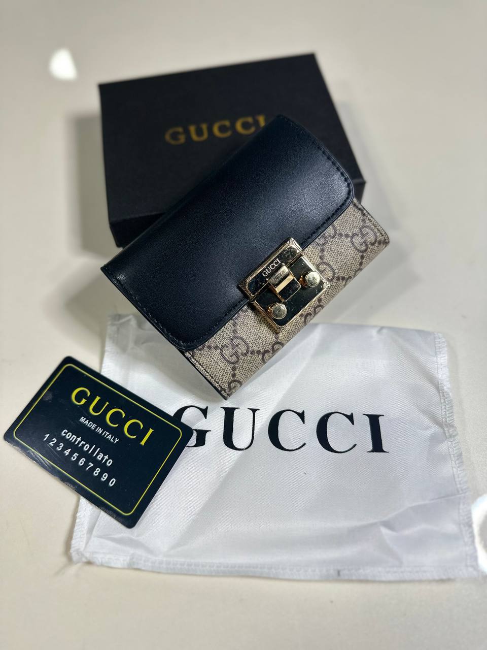 جزدان نسائي حجم صغير - GUCCI