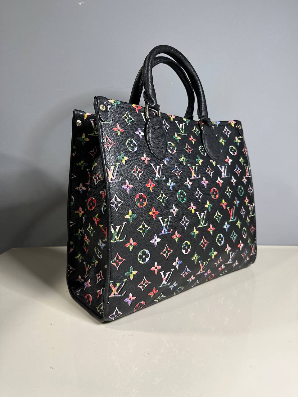 شنطة نسائية قاعدة 35سم - LOUIS VUITTON