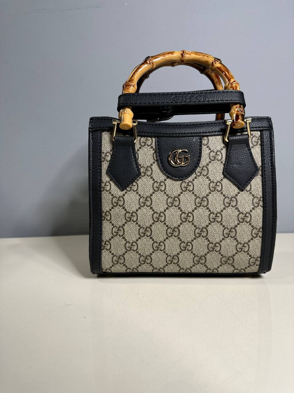 شنطة نسائية حجم صغير - GUCCI