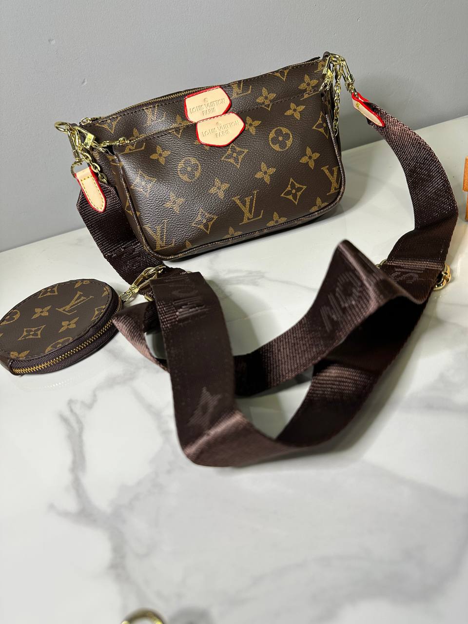 شنطة كروس نسائية - LOUIS VUITTON