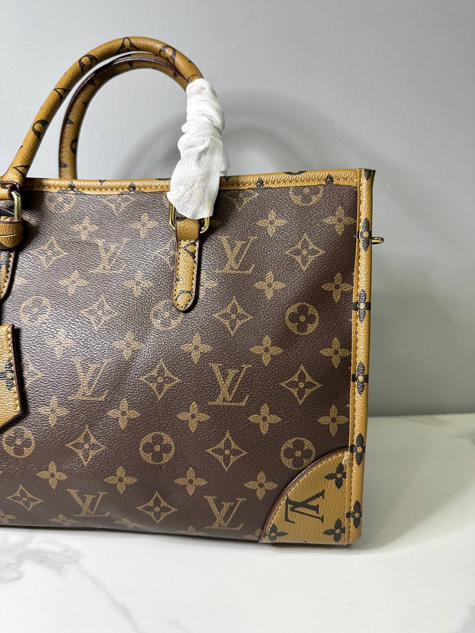 شنطة نسائية - LOUIS VUITTON