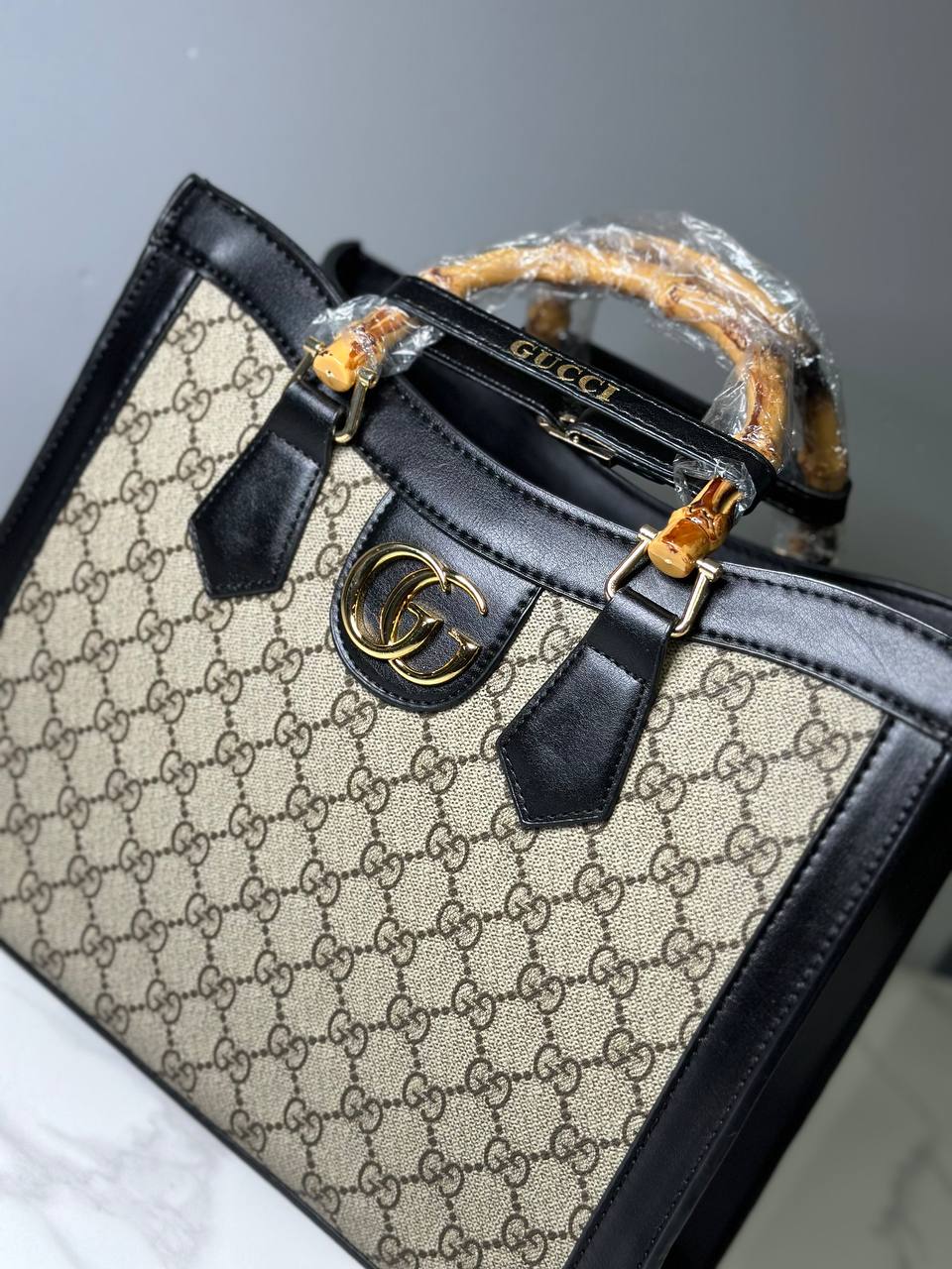 Large size women's bag - GUCCI 