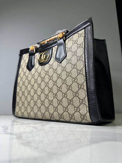 شنطة نسائية حجم كبير - GUCCI