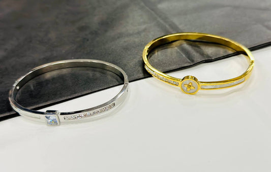 Women's bangle bracelets