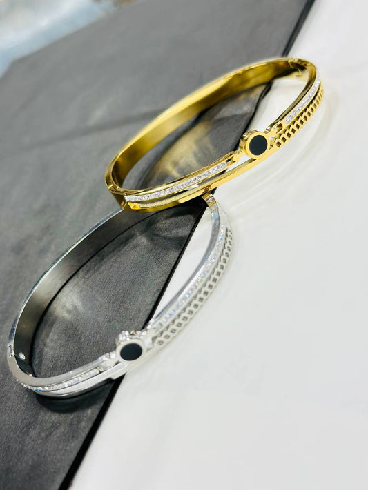 Women's bangle bracelets