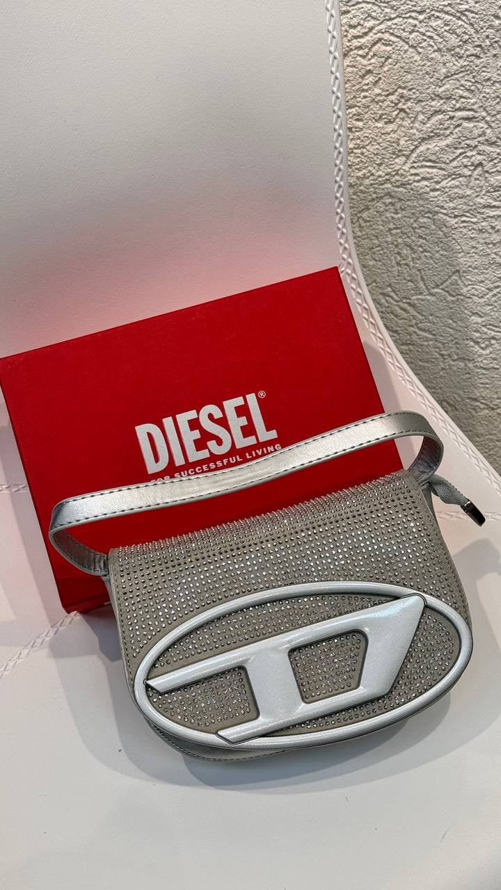 كروس مع سترس ديزل - متوفرة بعدة اللوان - Diesel